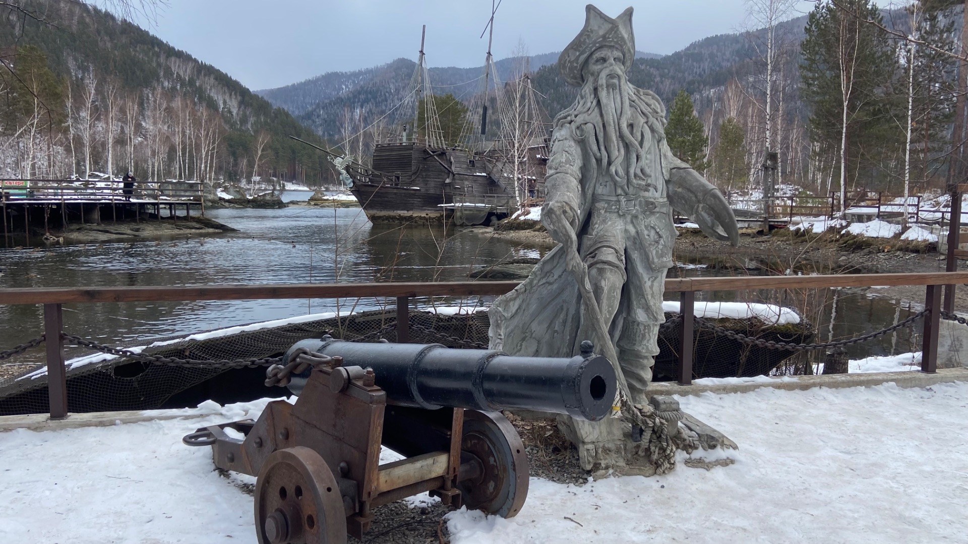 Зимняя «Тортуга» на Енисее. смотреть онлайн