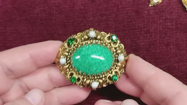 278. Распаковка винтажной бижутерии из Чехии смотреть онлайн