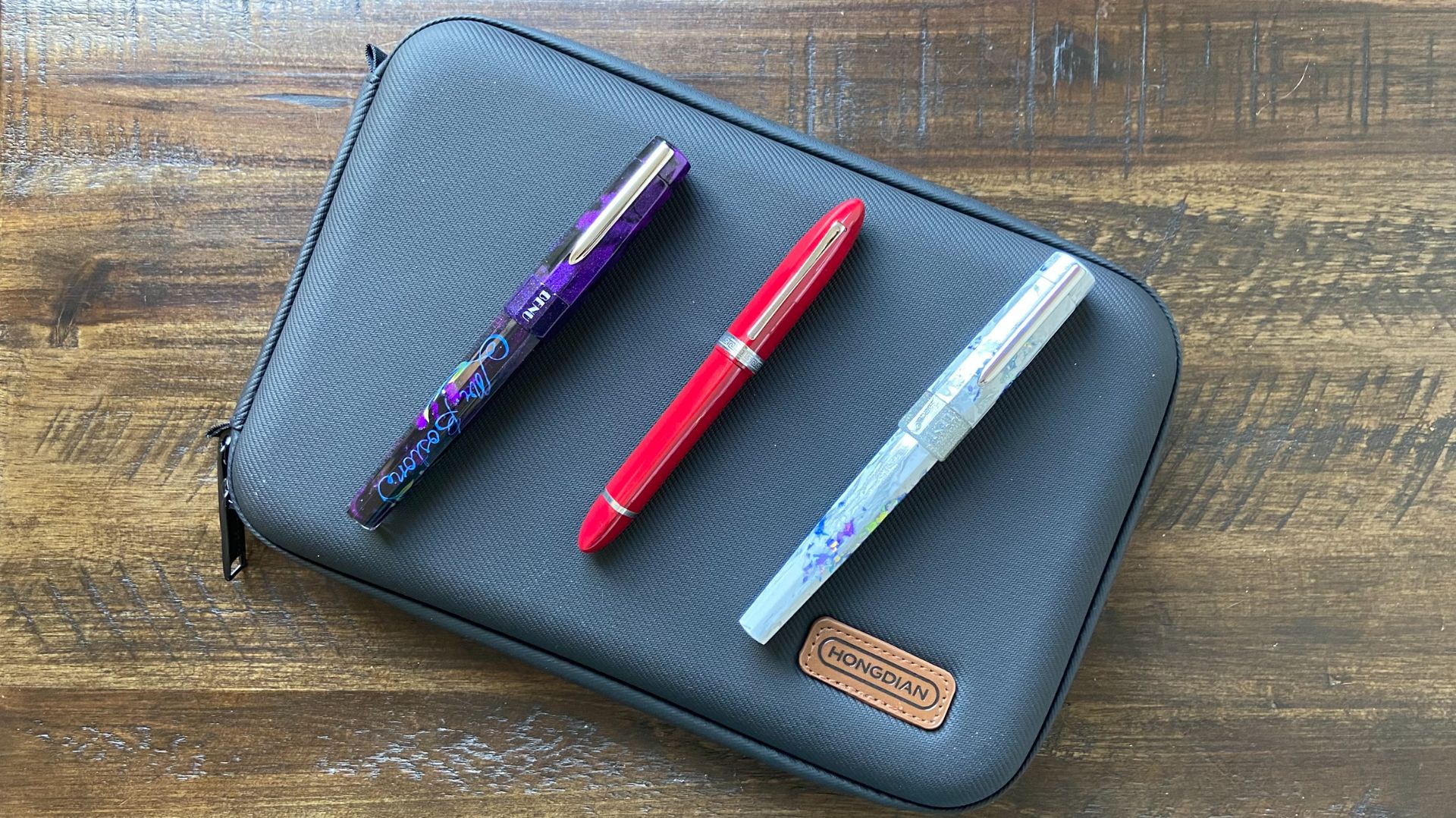 Пенал для 20 ручек от Hongdian смотреть онлайн