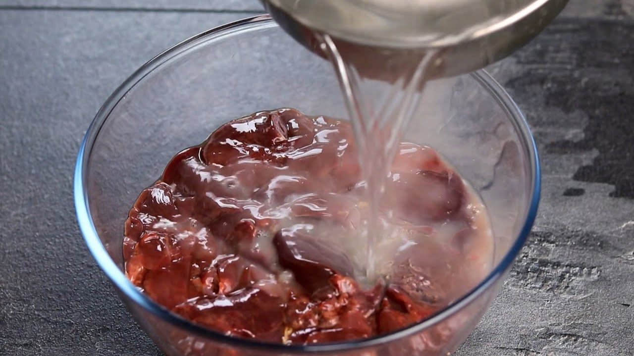 Заливаю ПЕЧЕНЬ кипятком и добавляю ГОРЧИЦУ! Один из моих любимых рецептов! Быстро,вкусно,просто! смотреть онлайн