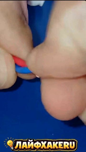 Надо делать так! Вот как мой дедушка научил меня подключать электрические провода#ЛайфхакеRU #diy смотреть онлайн