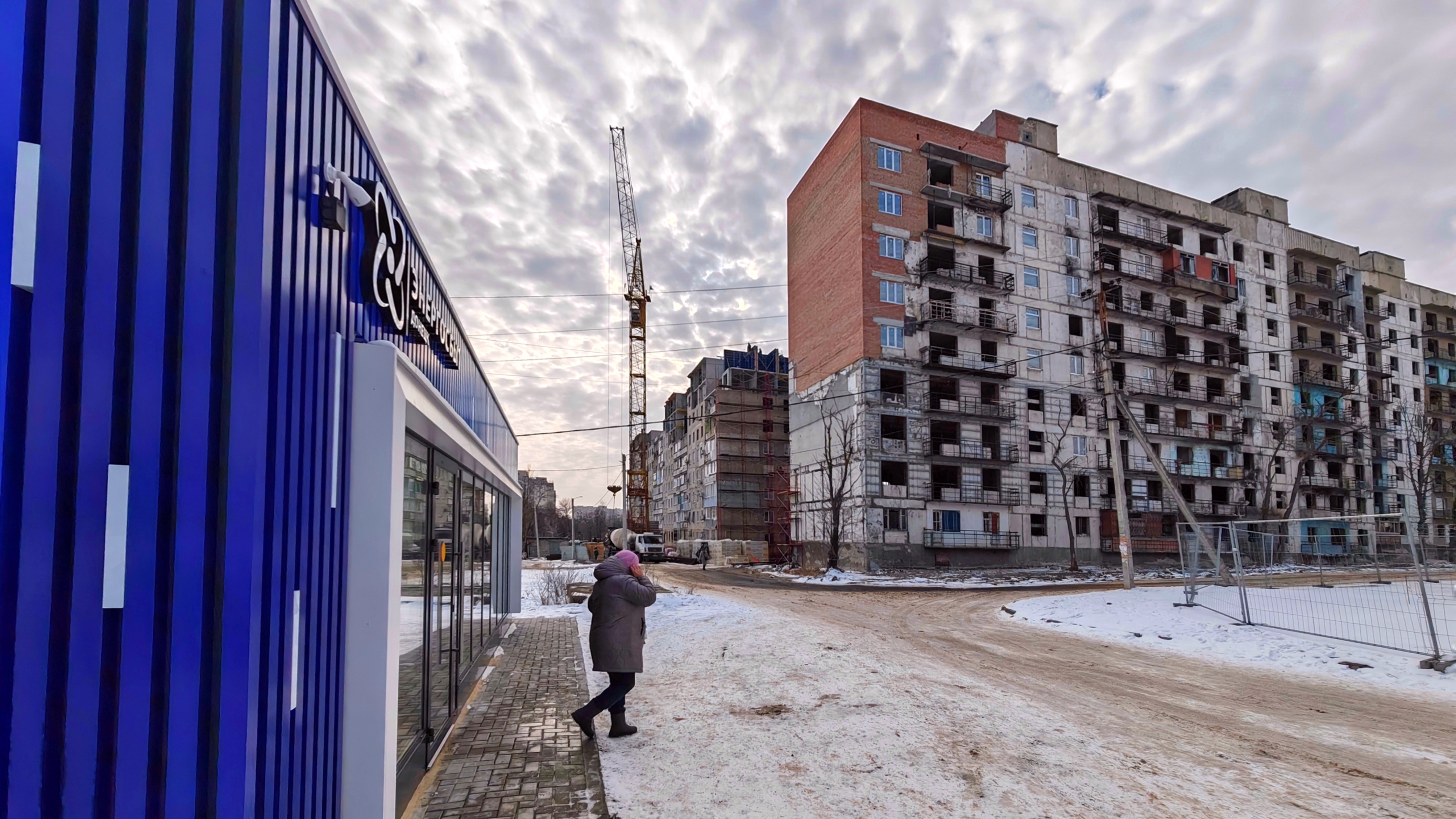 МАРИУПОЛЬ Жить теперь по НОВОМУ Жители города 🏢Восстановление и ремонт Сегодня смотреть онлайн