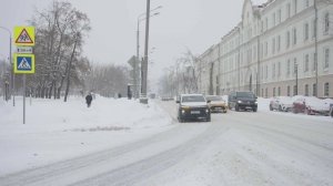 За счет чего Атом с заднеприводной компоновкой сохраняет управляемость в любую погоду