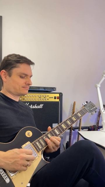 Богемская Рапсодия Queen - соло на электрогитаре Gibson Les Paul Standard смотреть онлайн