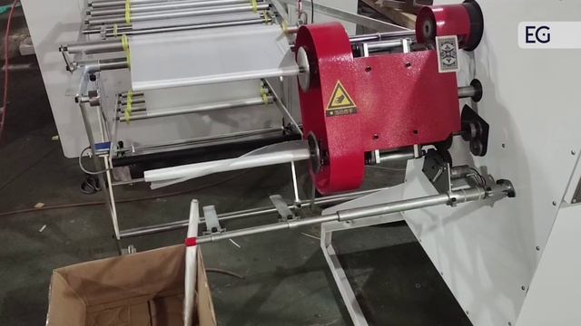 Двухпоточный автоматический станок для производства пакетов в рулоне модель RB-500D смотреть онлайн