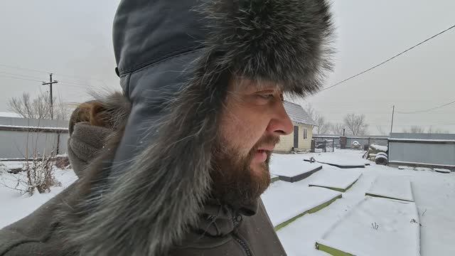 Хочу шашлычка С утра по-раньше растопил мангал Сибирь Спешу к домашним любимцам смотреть онлайн