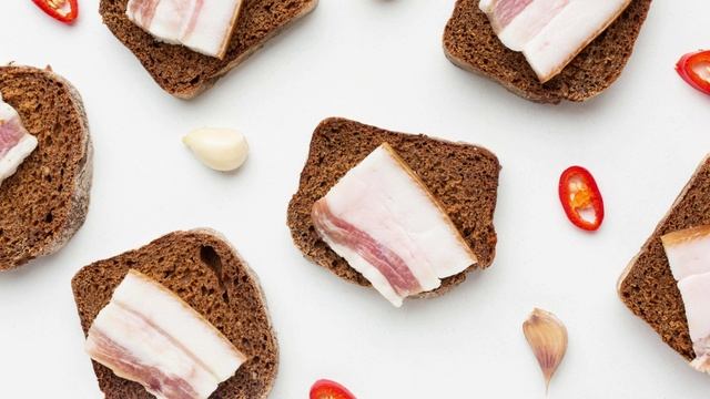 Сало с чесноком и специями смотреть онлайн