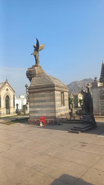 Кладбище в Лиме. смотреть онлайн