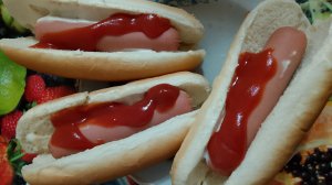 Хот-дог в микроволновке.