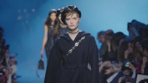 Dior Autumn-Winter 2017-18 Ready-to-Wear Fashion Show - Full version