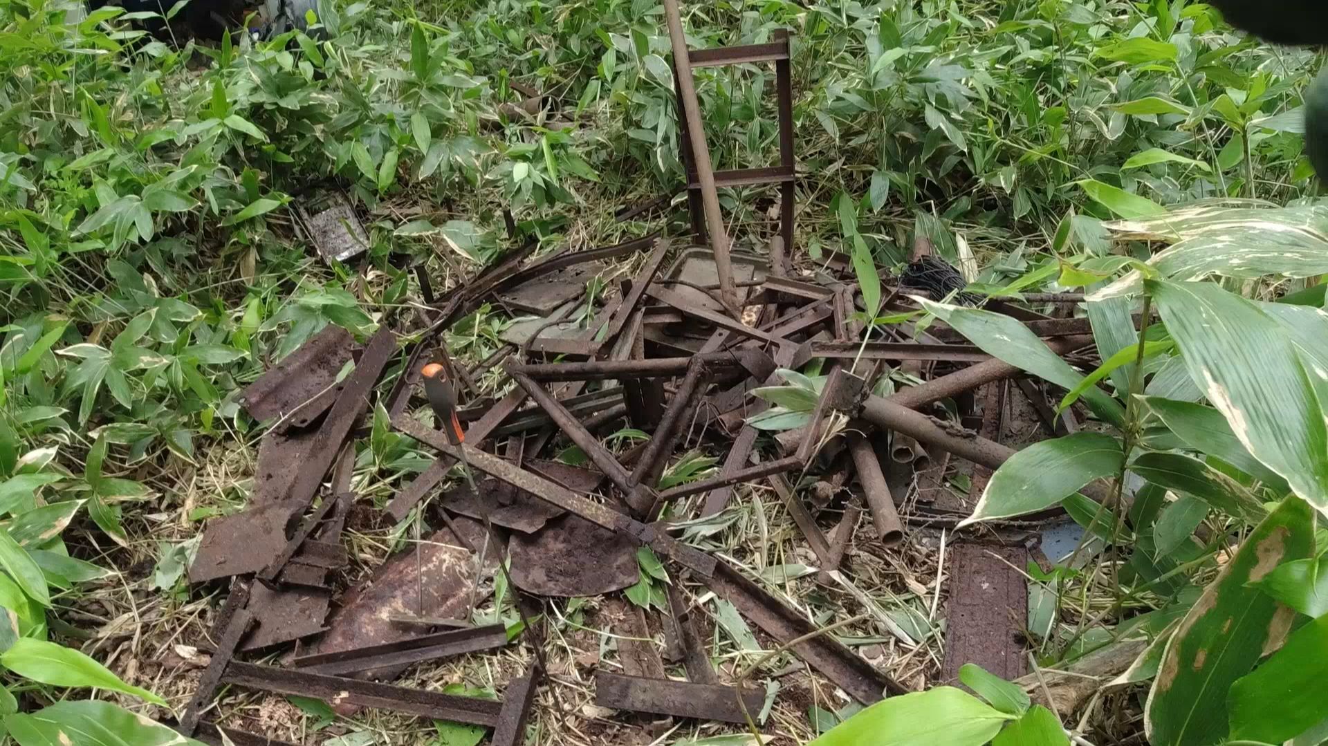 Провёл день на бамбуковой поляне и заготовил хороший объём и вес металла. смотреть онлайн
