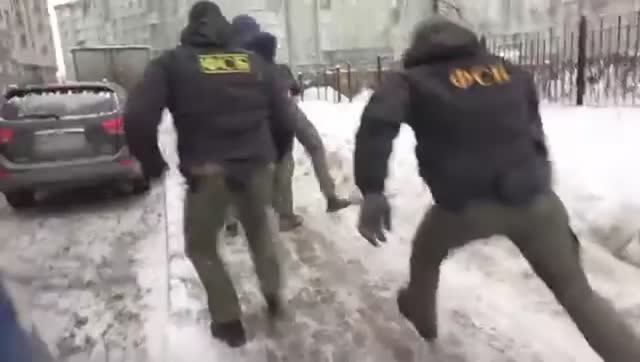 ‼️🇷🇺⚡Агент спецслужб Украины планировал убить российского военнослужащего. смотреть онлайн