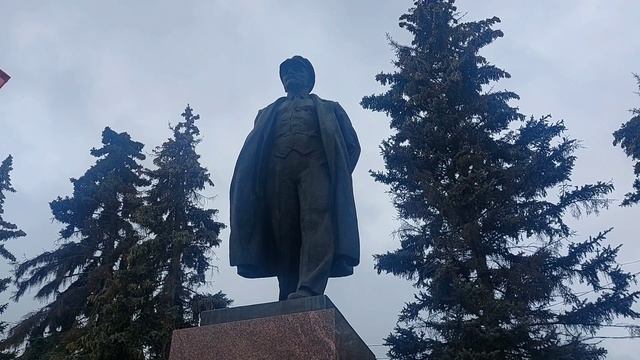 Чебоксары, памятник Ленина на проспекте Маркса смотреть онлайн