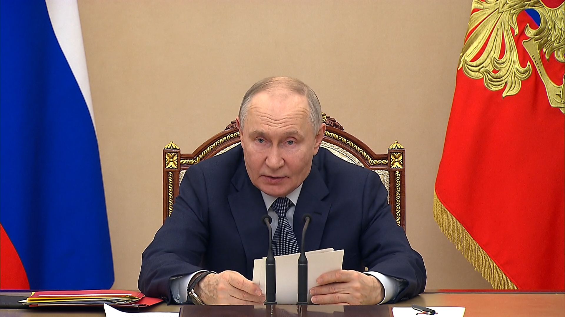 «Санкции провалились: Путин объявил о рекордных $15 млрд от продажи оружия смотреть онлайн