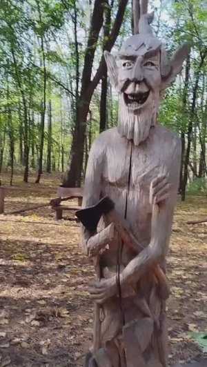 Встречи в лесу: белка, леший и 200-летний дуб #прогулки, #прощай_стресс, #здравствуй_жизнь