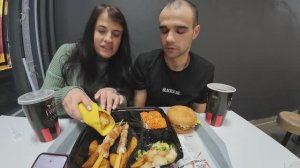 МУКБАНГ Rostic's ЧИЗБУРГЕР / РОЛЛ / ЛАНЧ - РОЛЛЫ, КУРИЦА, САЛАТ С КРЕВЕТКАМИ /  EATING MUKBANG ASMR