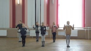 Ручка правая у нас, танец для детей