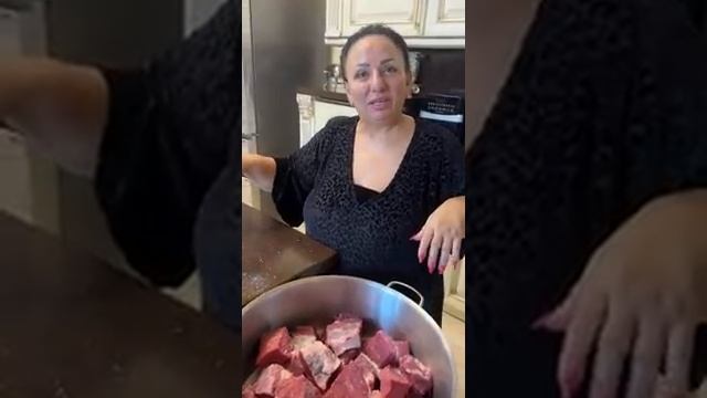 СЕГОДНЯ ДЕНЬ ГОВЯДИНЫ ГОТОВЛЮ БАСТУРМУ И ХАВУРМУ смотреть онлайн