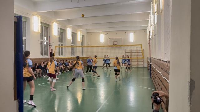 Девчонки 1 сет смотреть онлайн