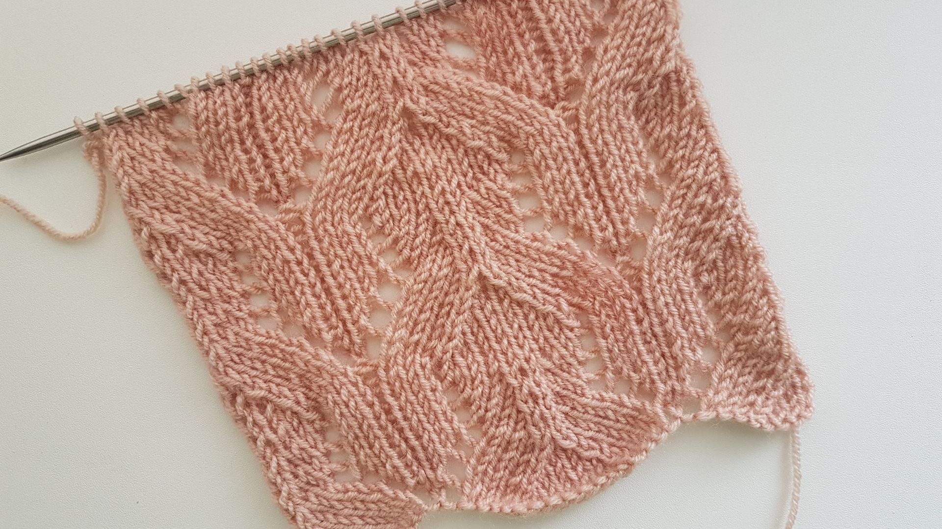 🔷 Современная Геометрия: Ажурный Узор Спицами с Чёткими Линиями | Подробный Мастер-Класс 🔷 🔷 Современная Геометрия: Ажурный Узор Спицами с Чёткими Линиями | Подробный Мастер-Класс 🔷