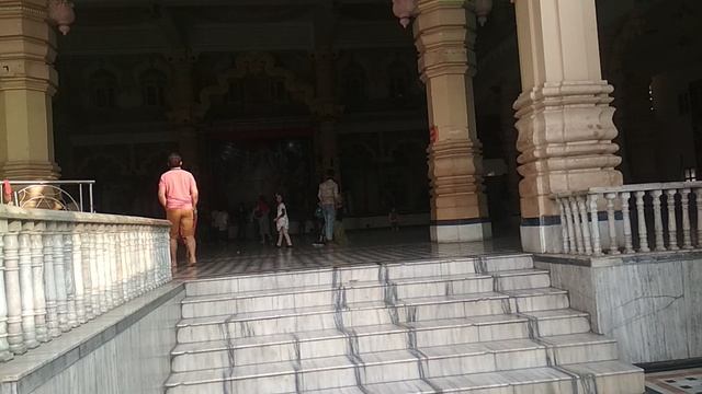 Резной храм всех религий.Дели. смотреть онлайн