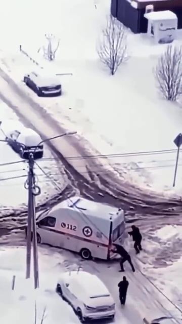 Радует что у нас всё таки добрых людей больше 🍀🤝❤️.mp4 смотреть онлайн