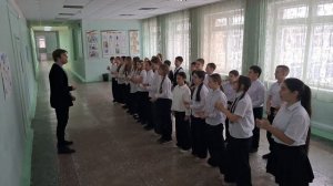 муз. В.Шаинского сл.М.Пляцковского " Улыбка" исп. сводный хор 5-х кл МОУ"СОШ 5 им.В.Хомяковой"