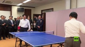 وزيرا دفاع اليابان وكوريا الجنوبية يلعبان تنس الطاولة بعد محادثات في يوكوسوكا