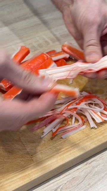 Очень вкусный крабовый салат смотреть онлайн