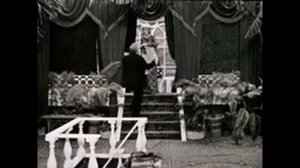 Александр Калягин и Олег Басилашвили в фильме "Раба любви"