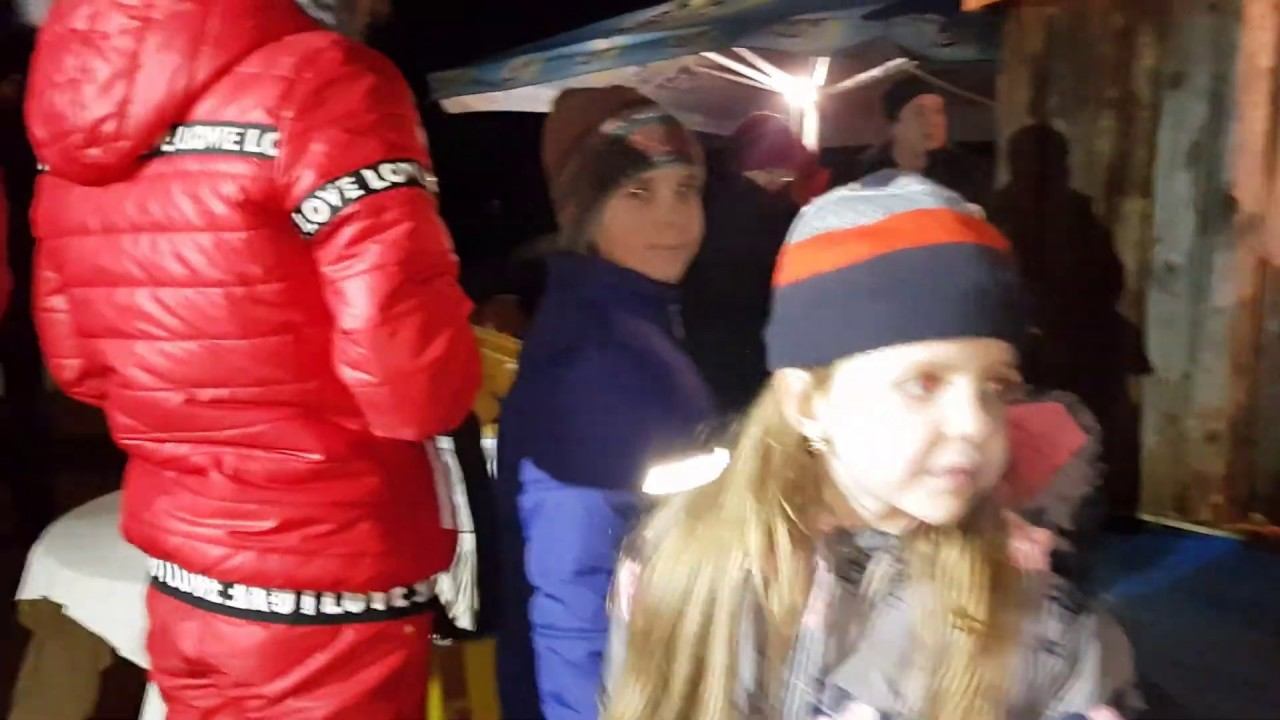 Крещенская ночь/Приехали к проруби/В деревне.