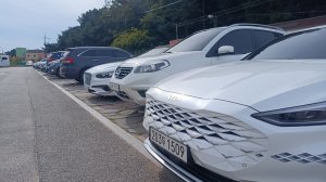 На чем ездят сами корейцы❓Показываю обычную стоянку на улице Южной Кореи 🇰🇷 Sekai🌍Auto