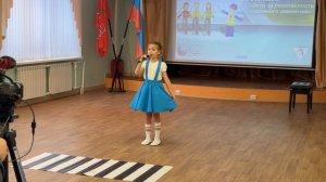 Пешеходный переход, поёт Милана Покровская, видео Марины Питолиной, автор А. Чугайкина