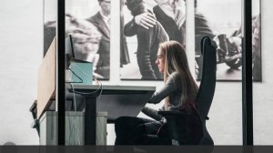 Эксперт перечислила помогающие избежать сокращения на работе навыки