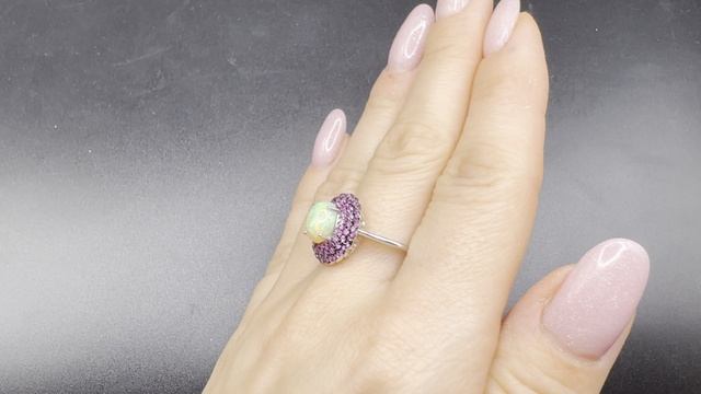 Кольцо с эфиопским опалом и рубинами Серебро 925 пробы ОПА139 смотреть онлайн