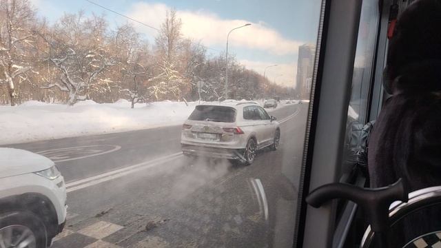 поездка на автобусе ЛиАЗ 6213 борт 191121, по маршруту 687 смотреть онлайн