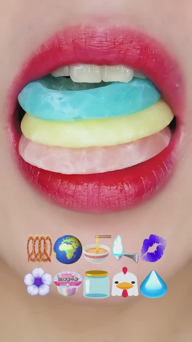 Различные звуки еды Кохакуто, ем желе #asmr смотреть онлайн