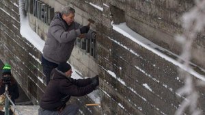 В киевском Музее войны демонтировали надписи на русском языке