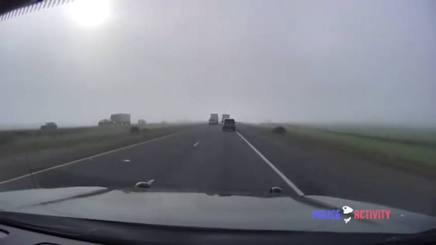 Погоня на высокой скорости закончилась стрельбой со стороны полиции в бывшего заместителя шерифа. смотреть онлайн