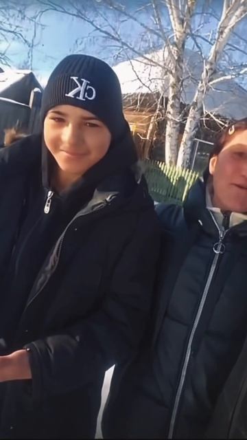 ВЫРОС-ТО КАК! ВАЛЯ ВОСХИЩАЕТСЯ СЫНОМ! ОЛЕГ МОНГОЛ УМИЛЯЕТСЯ ИМ КАК НИКОГДА! смотреть онлайн