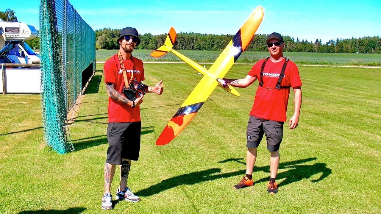 Вот это скорость! 400км/ч Радиоуправляемый самолёт