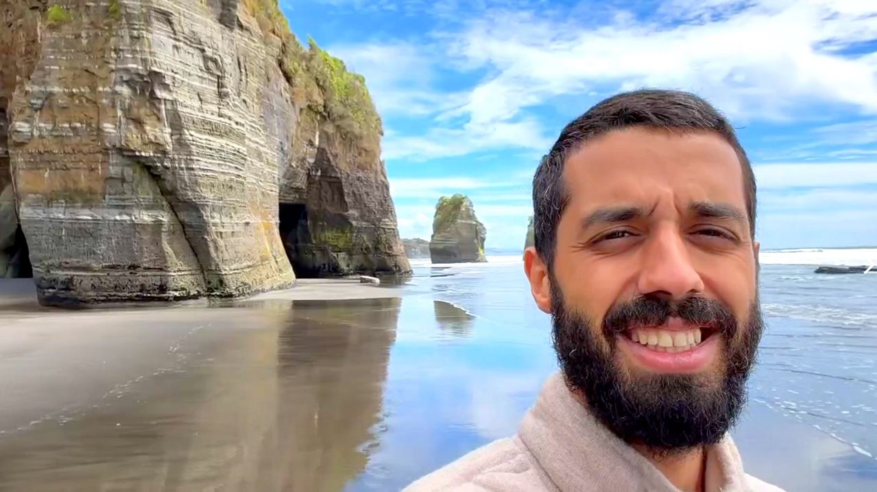 Если ТЫ ХОЧЕШЬ изменений в жизни, то приходи. Посмотрим, что у тебя там Творится. Анар Дримс смотреть онлайн