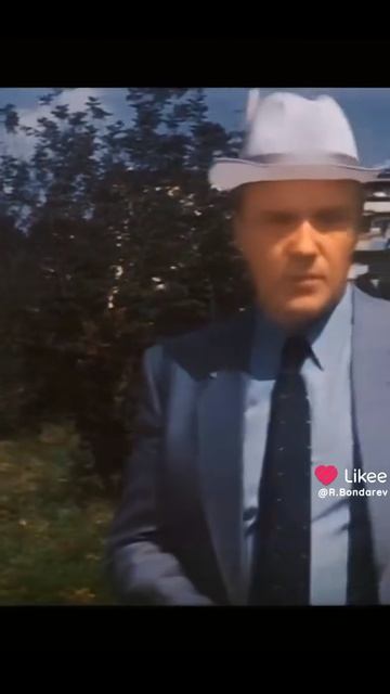 Где-то я вас уже видел. 🤔 смотреть онлайн