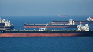 Bloomberg: ЕС хочет отказаться от потолка цен на российскую нефть