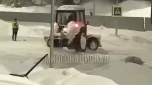 Люберцы. Как мигранты чистят снег продолжение