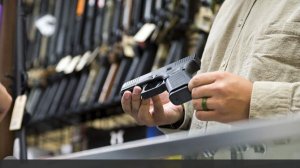 В США вновь разгорелись дискуссии о праве на ношение оружия. Что нужно знать