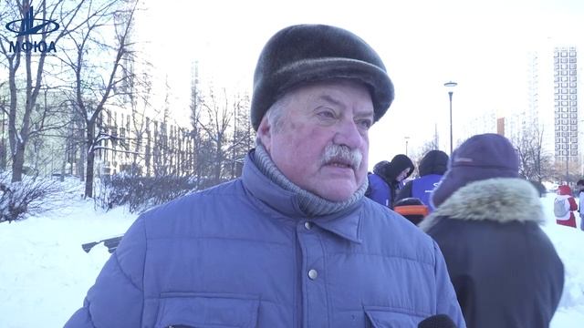  Лопаты техника и отличная компания: МФЮА на страже чистоты!