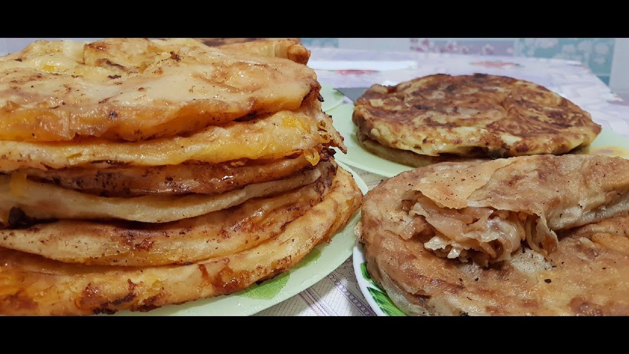 Мама готовит молдавские плэчинтэ