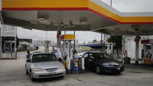 Трамп объявил о снижении цен на бензин в США на фоне поставок из Венесуэлы