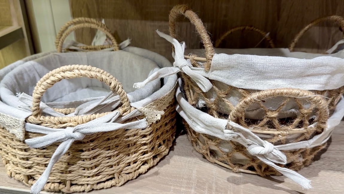 В Светофоре классные завалы посуды! Много новинок для кухни. Красивые тарелки, кружки, кастрюли. смотреть онлайн